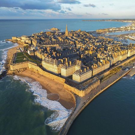 Demeures & Chateaux - Hotel De La Porte Saint-Malo Dinan Exterior foto